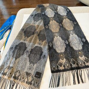 Lord & Taylor Soft Beige and Gray Patterned Scarf Made in Germany